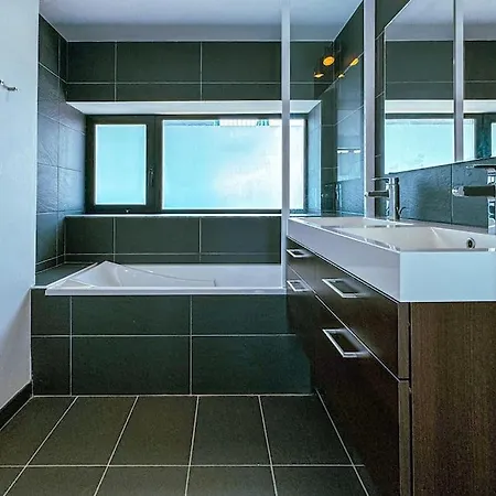 Maison D'architecte Face A La *